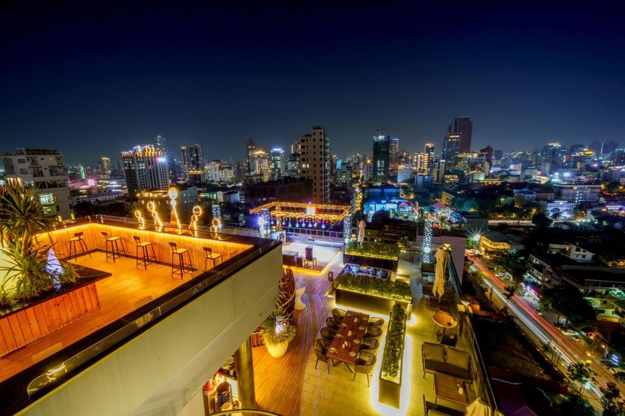 Ocean Hotel Phnom Penh Exterior foto